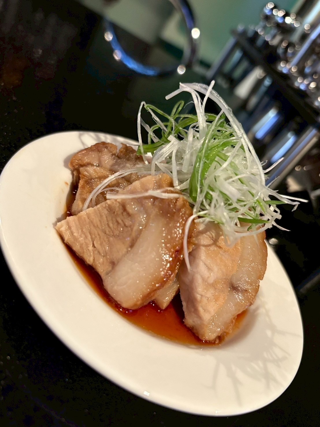 BAR818のチャーシュー お酒と一緒に楽しめる